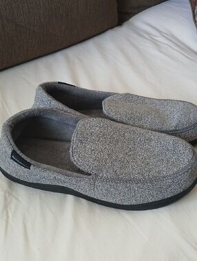Isotoner Space Dye Men's Moccasin Slippers